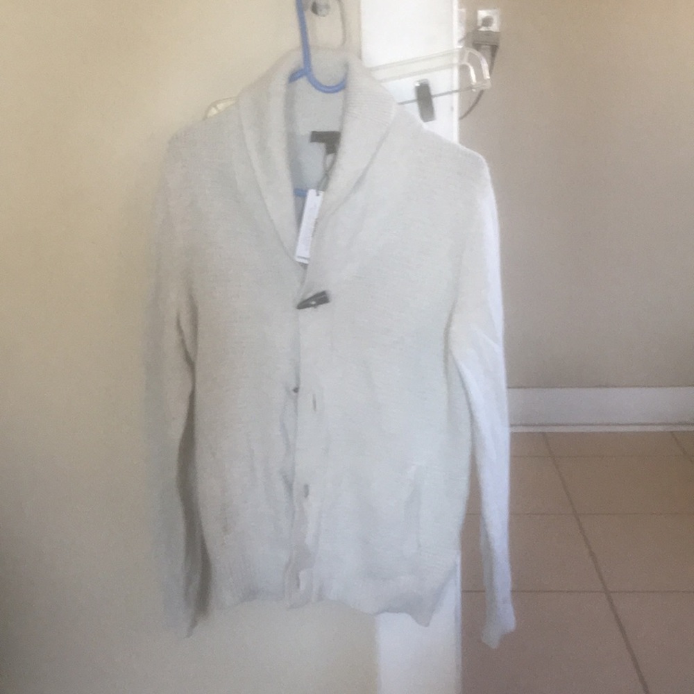 Size S de express para hombre tiene unas manchas